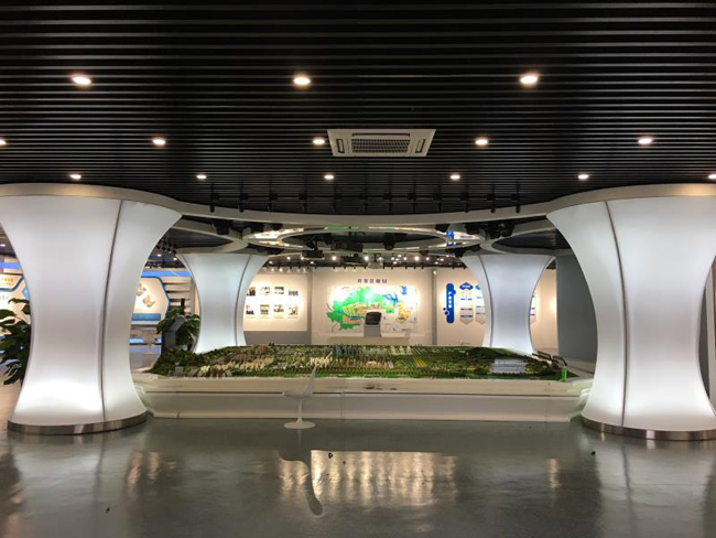 電商產業園的展廳設計施工一體化項目.jpg